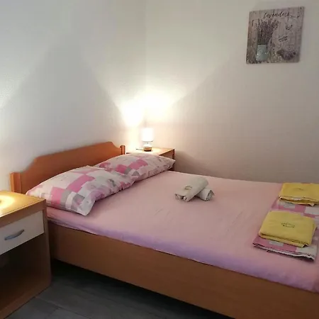 Апартаменты Amfora Gdinj